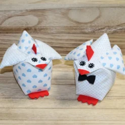 Clearance Hühner Set Brautpaar – Deko Stoffhühner Hochzeit Weiß Hellblau Punkte - Hochzeitsdeko