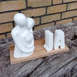 Online Hochzeitsgeschenk Liebespaar mit gegossenen Buchstaben aus Raysin Hochzeitsdeko