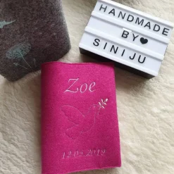 Gotteslobhülle|SiNiJu Individuelle Gotteslobhuelle  aus Wollfilz, personalisiert bestickt
