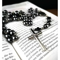 Outlet Katholischer Rosenkranz aus Hämatitperlen und Edelstahl – Modernes Design und Tradition vereint Rosenkränze