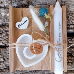 Clearance Kerzenset aus herzförmigem Kerzenhalter und Stabkerze als Geschenk zur Hochzeit Hochzeitskerzen