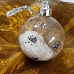 Sale Klare Weihnachtskugeln befüllt, 4 Stück, B-Ware Baumschmuck