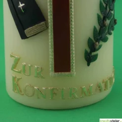 Clearance Konfirmationskerze in Elfenbein mit braunem Kreuz & Bibel – Optional mit Konfirmationsspruch Dekoration