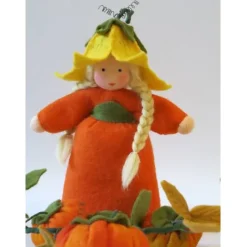 Sale Kürbis Mädchen - Blumenkind - Jahreszeitentisch - Waldorf Art- Art.Nr. HE34 Herbst