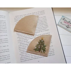 Discount Lesezeichen Tannenbaum gestickt aus Kunstleder gold – Weihnachts-Leseecke Geschenk Weihnachtsgeschenke