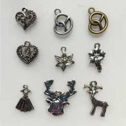 Hot Oktoberfest-Anstecker Dirndl-Brosche Namensschild, Filz  für Veranstaltungen, Hochzeit, Geburtstag, Personalisierung, Logo Accessoires