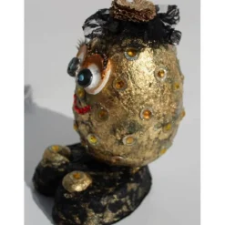 Outlet Osterfigur GOLDIE EIERMEIER witziges Ostergeschenk kleine Skulptur Deko-Ei Künstler-Ei Osterei Ostereier
