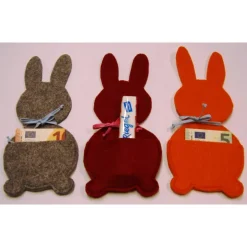 Osterhasen Filz mit Tasche personalisierbar mit Name Geldgeschenk Gutscheine-Verpackung graumeliert dunkelrot orange Geschenkverpackungen