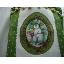 Clearance Ostertasche grün weiß aus Stoff mit Bügelbild weißer Hase Osterkörbchen