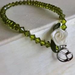 Best Perfekt zum Dirndl: handgefertigtes Armband aus Kristallperlen Trachtenschmuck