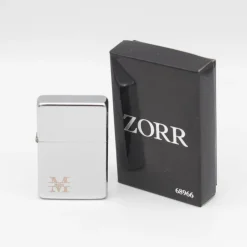 Best Personalisiertes Benzin Sturmfeuerzeug Chrom – Monogramm & Name, für Rechts- oder Linkshänder, Geschenkbox Junggesellenabschied