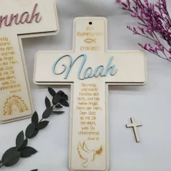 Personalisiertes Kreuz aus Holz zur Kommunion Pate Geschenk Handarbeit Wanddeko Tischdeko Geschenke