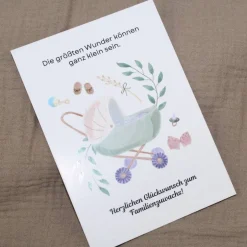 Clearance Postkarte zur Geburt Grußkarte baby Karte mit Umschlag kraftpapier Chromokarton grün creme neutral genderneutral Glückwunschkarten