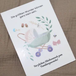 Clearance Postkarte zur Geburt Grußkarte baby Karte mit Umschlag kraftpapier Chromokarton grün creme neutral genderneutral Glückwunschkarten