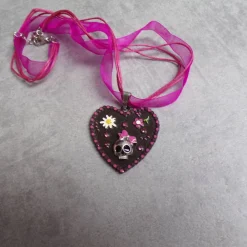 Online Punk trifft Tracht: Skull Lebkuchenherz Collier Halsband – Rot oder Rosa Organzaband Accessoires