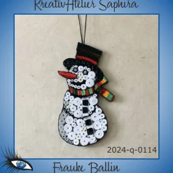 Weihnachtsdeko|KreativAtelier Saphira ►2024-q-0114◄ Schneemann mit schwarzem Hut und buntem Schal