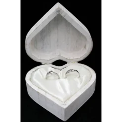 Ringkissen|Timbert RINGBOX aus HOLZ Herz Rustikale Hochzeit Ringkissen mit GRAVUR Vintage Ringschachtel für Eheringe Ringkästchen Personalisiert in Shabby weiß