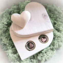 Discount Ringbox aus Holz in Herzform – personalisierbar mit Gravur – schlichte, romantische Alternative zum Ringkissen Ringkissen