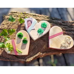 New Ringkissen für die Hochzeit aus Holz in Herzform mit Moos für Eheringe romantischer Landhausstil Ringkissen