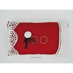 Sale Rotes Ringkissen mit weißen Antikspitzen – Nostalgisches Unikat für Deine Hochzeit, handgemacht, 22 x 13 cm Ringkissen
