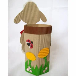 Sale Schäfchen mit Geschenkbox als Osternest oder Frühlingsdeko, Osterlämmchen Tischdeko aus Wellpappe, originelles Osternest Osterkörbchen
