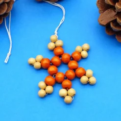 Outlet Schneeflocke aus Holzperlen, natur + orange, Design A, Weihnachtsdeko, Advent, Dekoration, Geschenkanhänger, Baumschmuck Baumschmuck