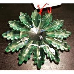 Baumschmuck|Alarnas Welt Schneestern "Waldzauber" – Grüner Weihnachtsanhänger mit funkelnden Akzenten