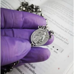 Silberner Rosenkranz – Glitzerndes Schmuckstück mit modernem Design & spiritueller Bedeutung Rosenkränze