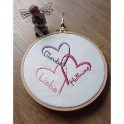 Outlet Stickrahmen- Liebe, Glaube, Hoffnung - Erinnerung • Deko • Dekoration • Holzrahmen • Andenken • Kirche • Gedenken•Trauer Dekoration