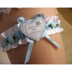 Outlet Strumpfband, Brautstrumpfband, Hochzeit, Braut, weiß, blau, Röschen, Wunschtext, Vornamen, Hochzeitsdatum, Spruch Strumpfbänder