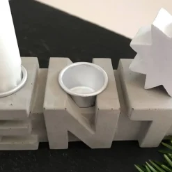 Adventskränze|Brittis Betonhuus Stylischer Adventskranz aus Beton, puristischer Schriftzug ADVENT in grau, 25 cm