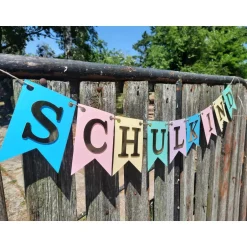 Super schöne Girlande zum Schulanfang auf Wunsch personalisiert mit Wunschnamen Schulkind Girlande in Pastellfarben Kinder Einschulung
