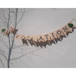 Online Superschöne Girlande zur Konfirmation.  In Beige und Gold in angesagtem Boho Style Dekoration