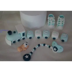 Tortendeko Tortentopper Tortenaufleger Fondant Zuckerfigur Zug für Taufe Mädchen Zuckeraufleger Geburt Girl Fondantdeko Babyschuhe Party Tortendekoration