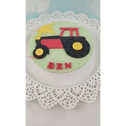 Tortendekoration|Tortendeko by Mona Tortendeko Tortentopper Zuckerfigur Fondantfigur Bauernhof Traktor Schlepper Aufleger