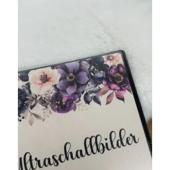 Fotoalbum & Gästebuch|Familie Glück Ultraschallbilder Mappe lila Blumen – Personalisiertes Ultraschallalbum als Geschenk zur Schwangerschaft