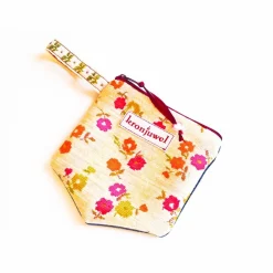 Rosenkranztäschchen|kronjuwel Upcycling Täschchen Jeanshosentasche + geblümter Jacquard, Geldtasche, Kopfhöhrertasche, Börse
