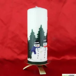 Best Weihnachtskerze personalisierbar –Winterkerze mit Schneemännern und Tannenwald, perfekt als Deko oder Weihnachtsgeschenk Kerzen & Beleuchtung