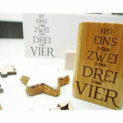 Online Weihnachtsstempel "erst eins dann zwei dann drei dann vier" für Geschenketiketten, Geschentüten, Weihnachtspost Weihnachtsstempel