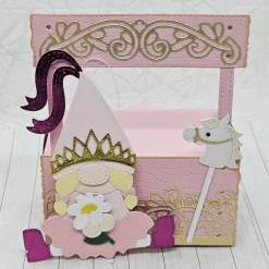 Outlet Wichtelbox „Prinzessin“ – Handgefertigte Geschenkbox mit abnehmbarem Wichtel-Anhänger, verziert mit goldenen Ornamenten Geschenkverpackungen