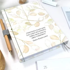 Clearance Wochenkalender & Terminplaner 2026 A5 Hardcover mit vielen Extras personalisiert botanisch mit Silberblatt in Beige Geschenke