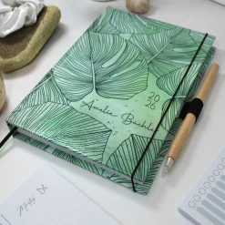 Best Wochenkalender & Terminplaner 2025 A5 mit vielen Extras personalisiert botanisch Monstera Blätter grün Geschenke