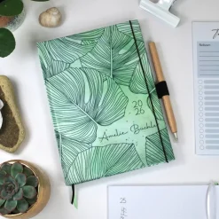 Best Wochenkalender & Terminplaner 2025 A5 mit vielen Extras personalisiert botanisch Monstera Blätter grün Geschenke