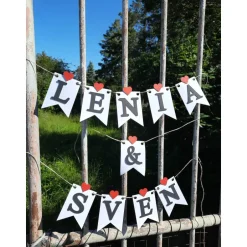 Hot Wunderschöne Girlande zur Hochzeit Namensgirlande mit Herzen handgefertigte personalisierte Dekoration zur Heirat Wimpel Hochzeitsgirlanden