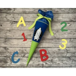 wundervolle Schultüte/Zuckertüte in Blau & Grün mit Raumschiff Rakete Holo-Effekt Kinder Schultüten