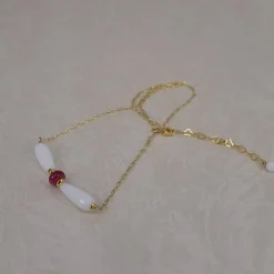 Brautschmuck|Evas Kaleidoskop Zarte Kette mit Rubin und weißem Chalcedon