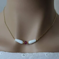 Brautschmuck|Evas Kaleidoskop Zarte Kette mit Rubin und weißem Chalcedon